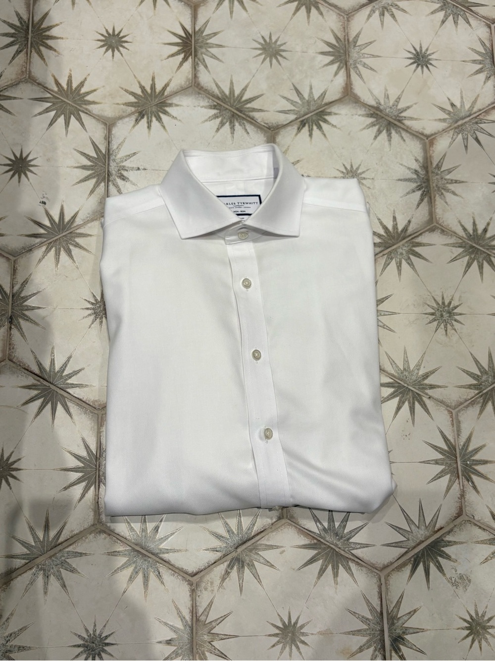 Non-Iron Charles Tyrwhitt White Spread-Collar Dress Shirt